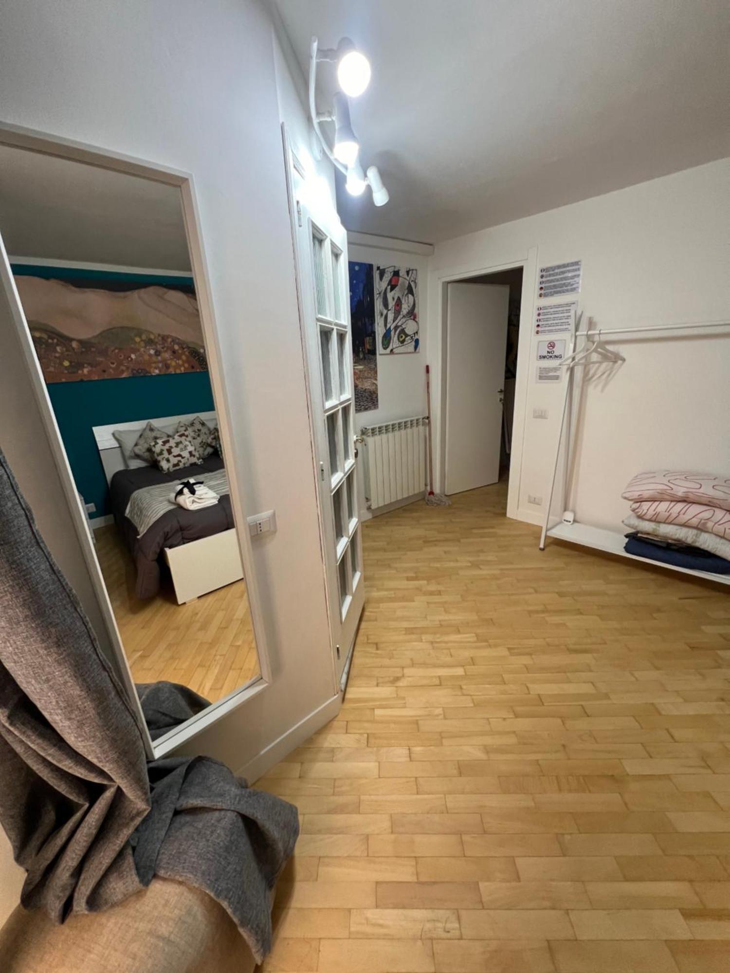 נאפולי Plebiscito Charme Rooms מראה חיצוני תמונה