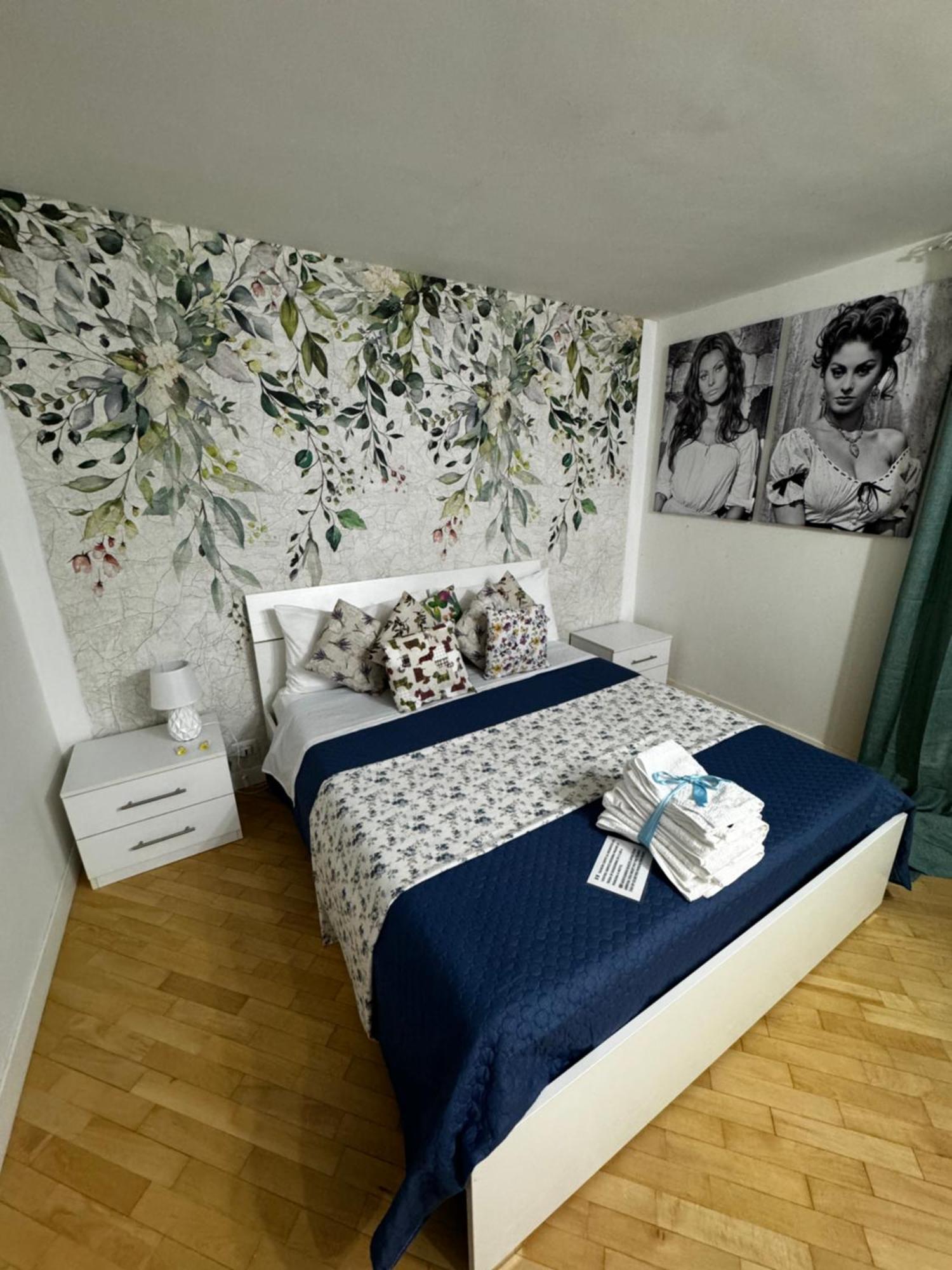 נאפולי Plebiscito Charme Rooms מראה חיצוני תמונה